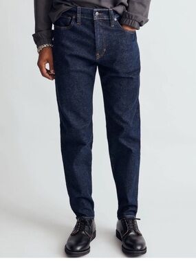 Madewell Relaxed Taper Jeans in Dark Indigo 34W x 34L